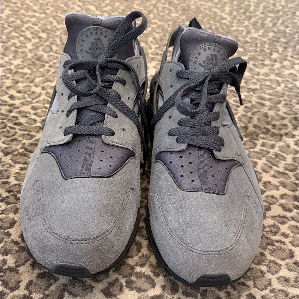 Nike Air Huarache Men's size 13 grey & Black Nike Sneakers. LOOK! - Picture 2 of 13